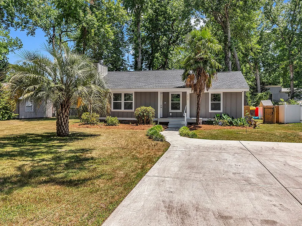 2405 Bert Dr