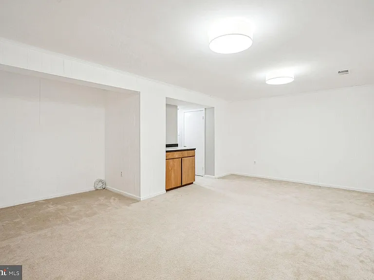 9909 Hemlock Woods Ln — Photo 27