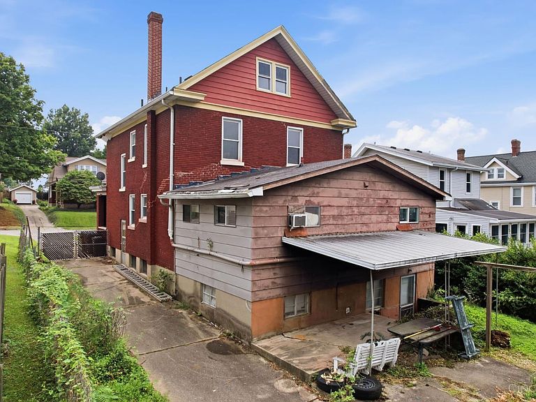 Listing photo 4