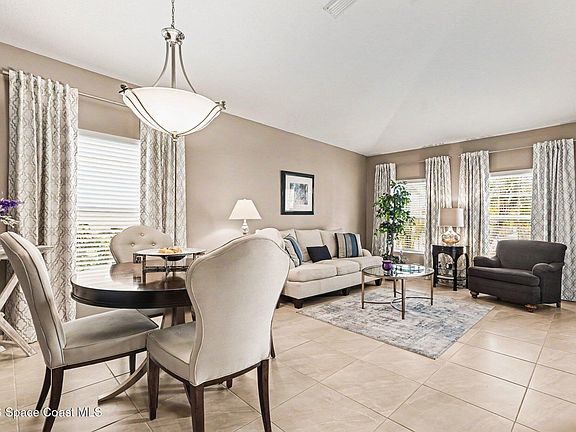 5th image of 2365 Snapdragon Dr NW