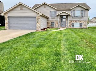 1236 Center Ross Rd, Crown Point, IN 46307