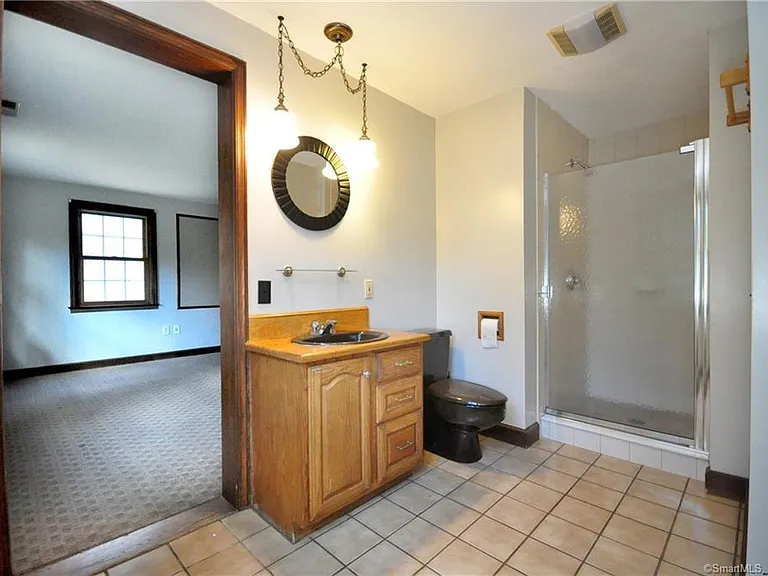 706 Maple St — Photo 26