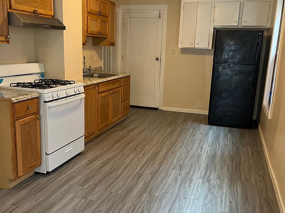 1st image of 903 Nichols St #2