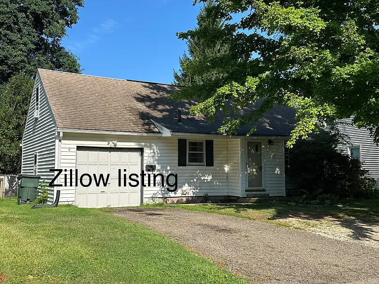 1361 Elmwood Ave SW — Photo 1