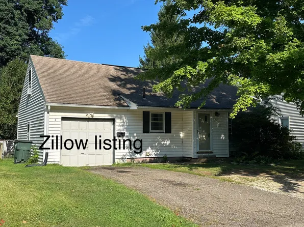 1361 Elmwood Ave SW, North Canton, OH 44720