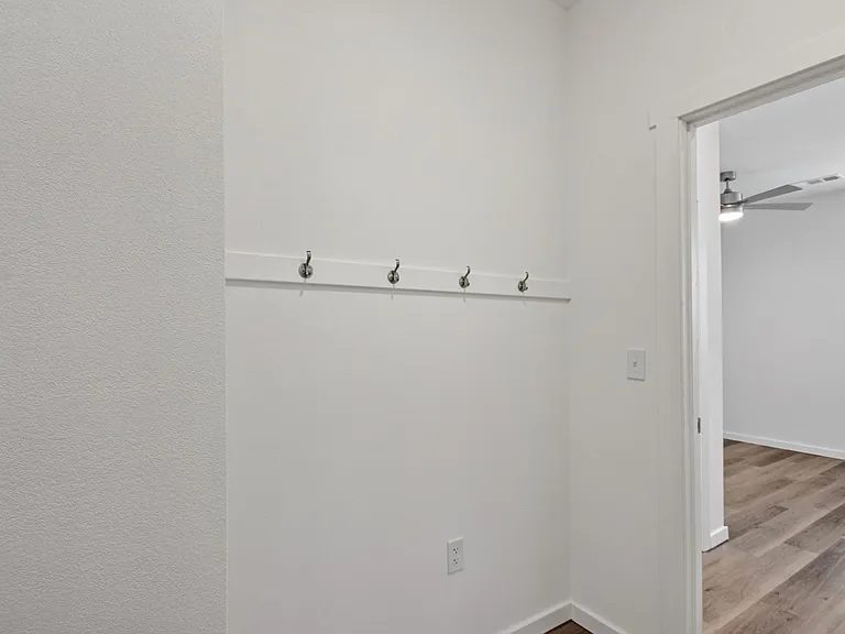 Portland Place Apartments — Photo 34