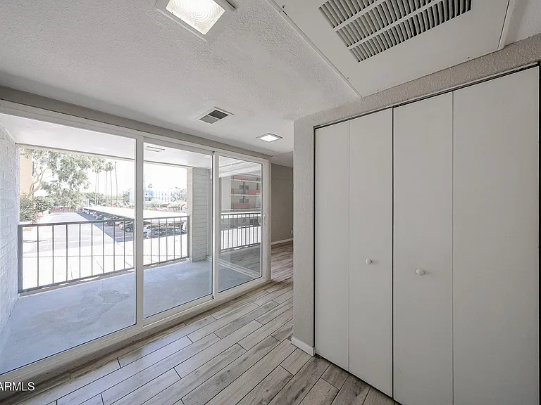 351 E Thomas Rd #D201 — Photo 9