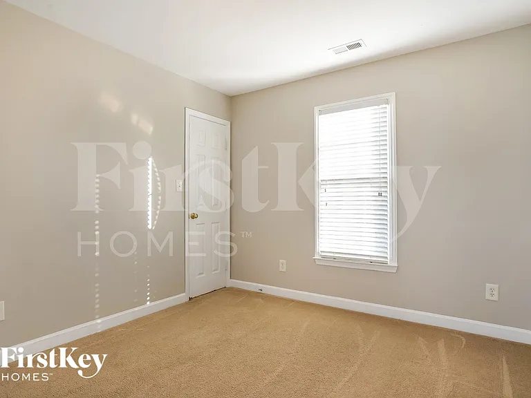 604 Lakeview Ave — Photo 12