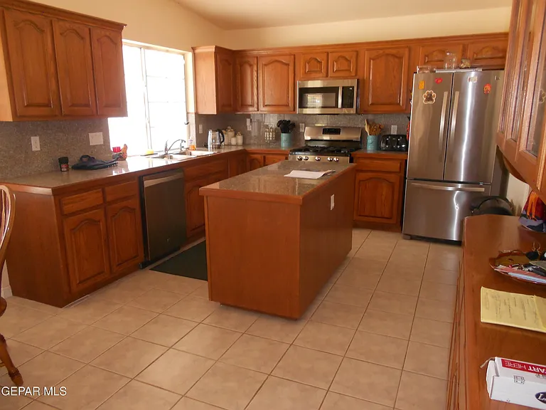 1201 Brown Ridge Pl — Photo 45
