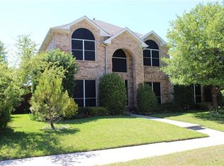 2433 Georgetown Dr, Carrollton, TX 75006