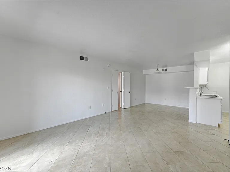 8101 W Flamingo Rd #1017 — Photo 5
