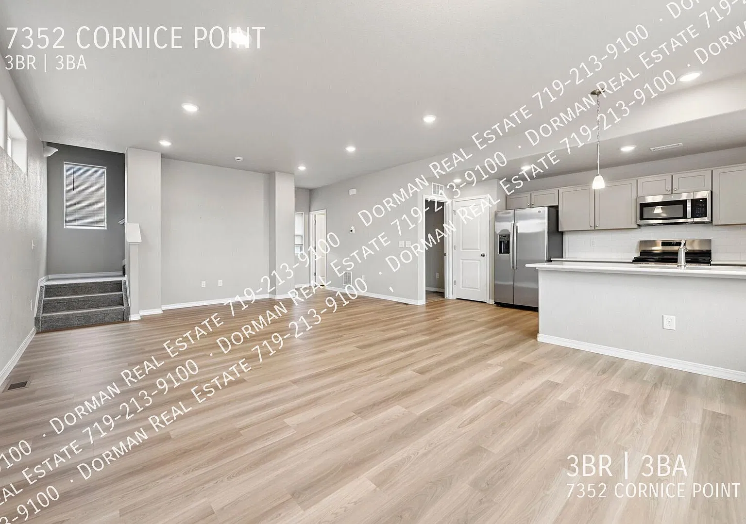 Almost new, beautiful home in Woodmen Heights — Photo 4