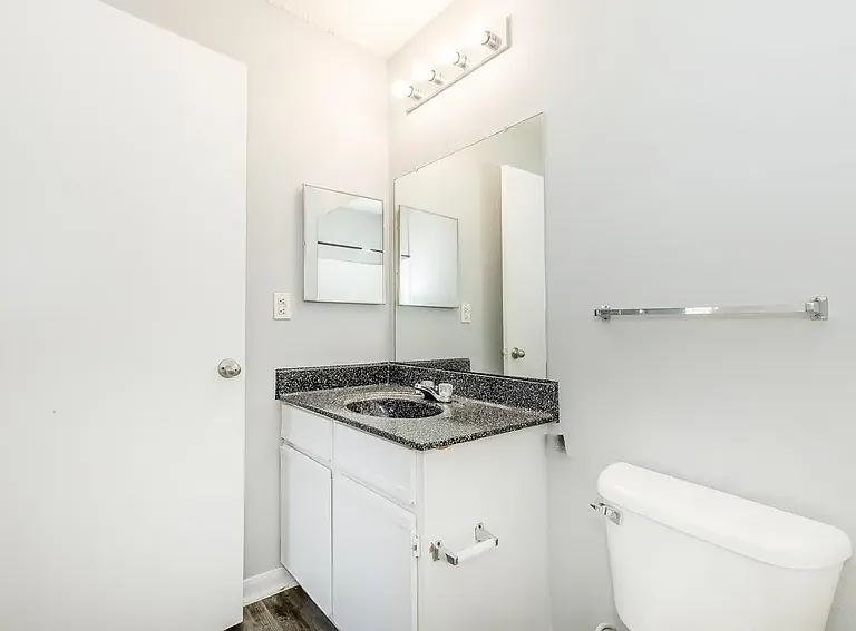 Centerville Pointe Apartments — Photo 26