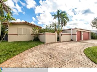 2816 NW 10th Ave, Wilton Manors, FL 33311