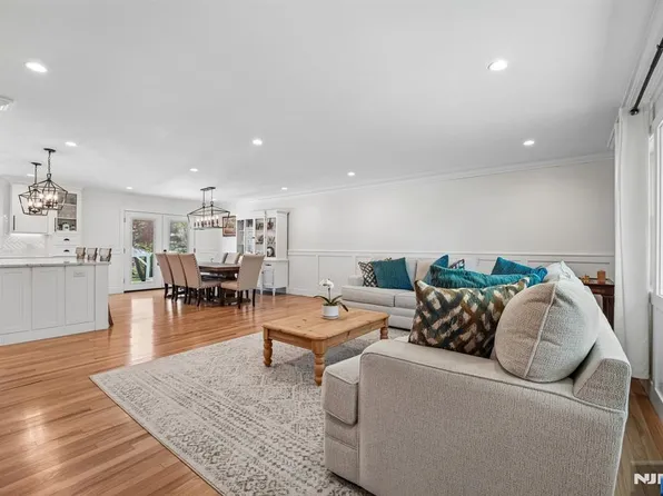 319 James Way, Wyckoff, NJ 07481