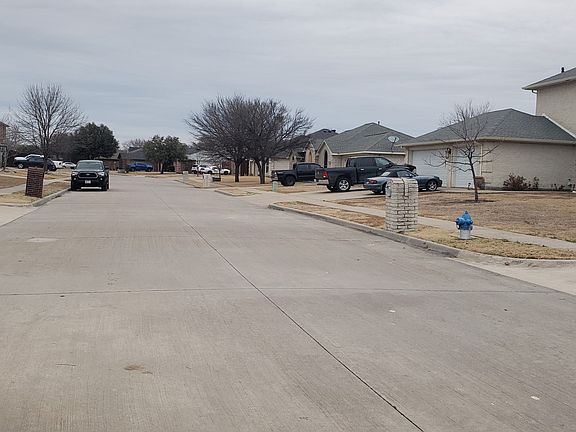 4th image of 225 Hardwicke Ln