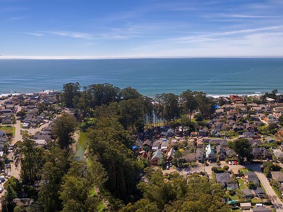 2nd image of 2760 Placer St
