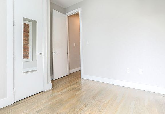 4th image of 89 Grattan St #Gl