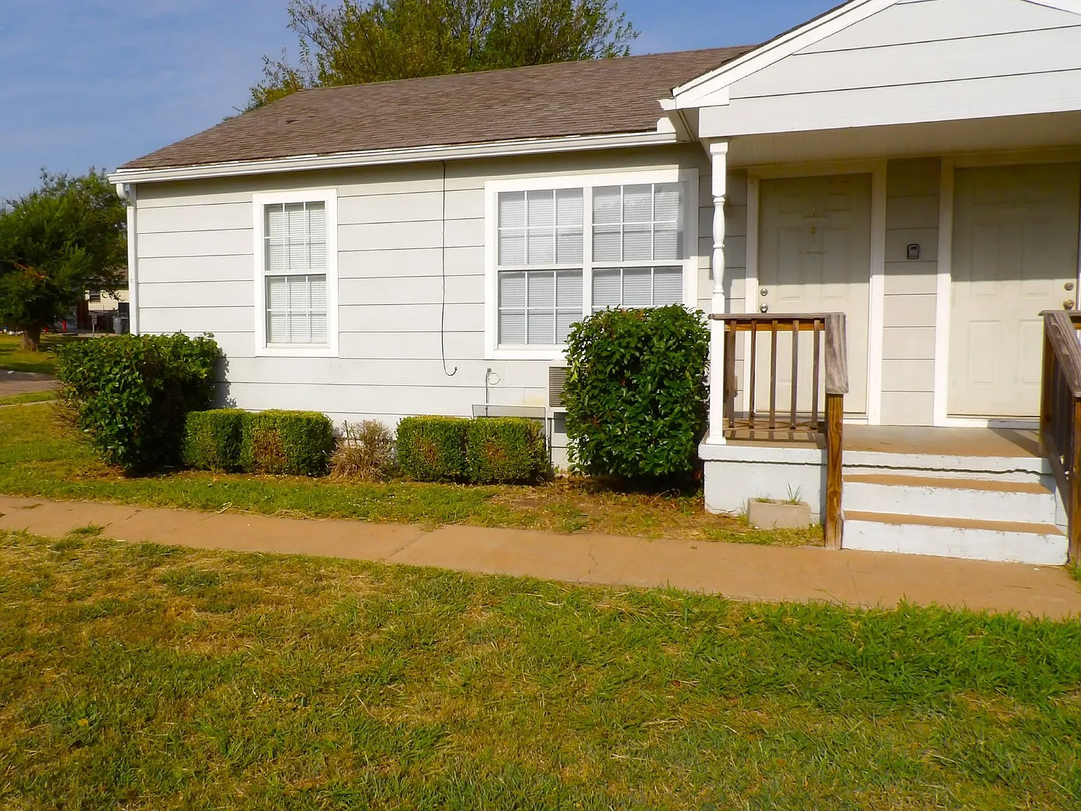 2 bed, 727 sqft, $595 — Photo 1