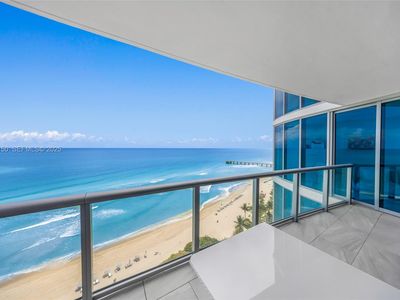 17001 E Collins Ave #1805, North Miami Beach, FL, 33160