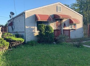 1505 Deer Creek Ln, Ford Heights, IL