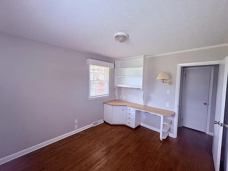 406 Forest Grove Ave — Photo 6