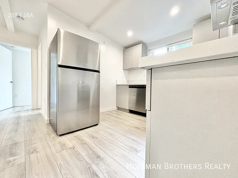 1570 Yosemite Dr #6 — Photo 7