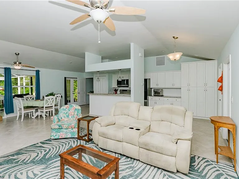 11693 Oakland Dr — Photo 11