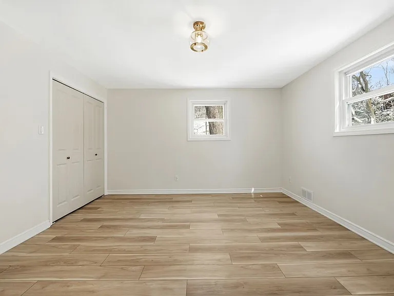 624 Orchard Hill Dr — Photo 25