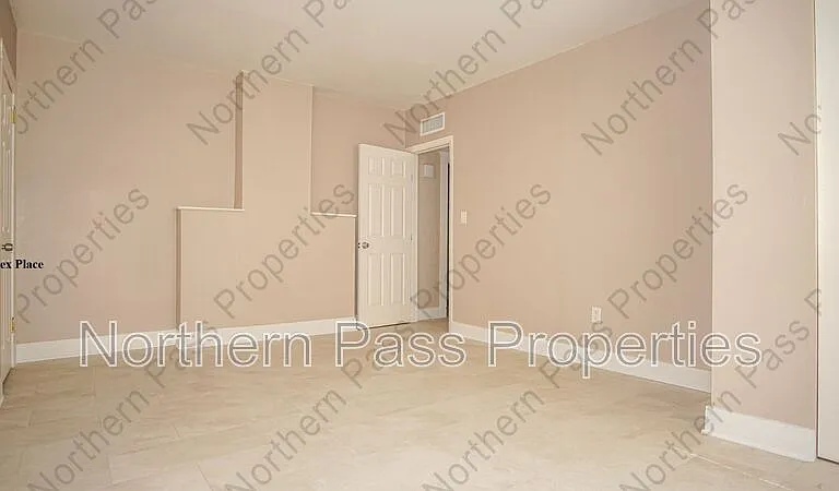 7320 Dale Rd #MAIN HOUSE — Photo 14