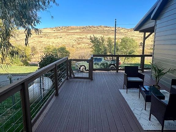 Top unit private deck.