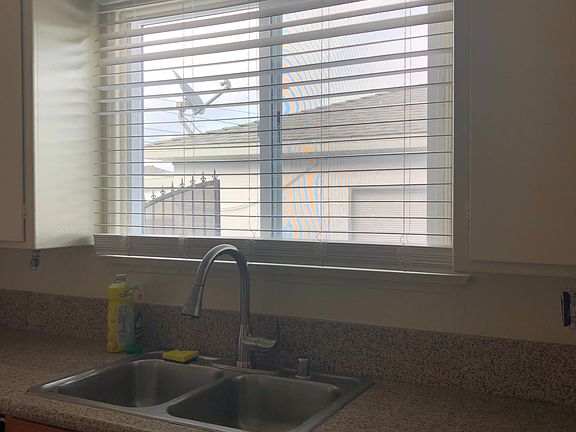 3rd image of 1449 W 111th Pl