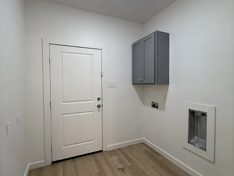 5708 Kemper St #1 — Photo 15