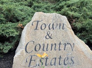 1 Sycamore Dr, Kingston, MA 02364