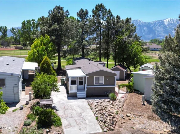 1251 Knights Ln, Gardnerville, NV 89410