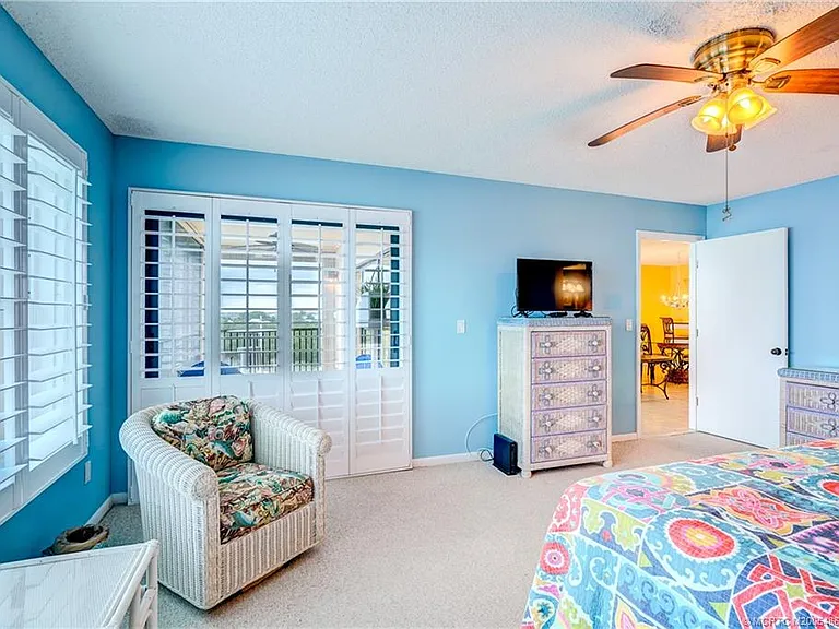 2641 NE Ocean Blvd #405 — Photo 9