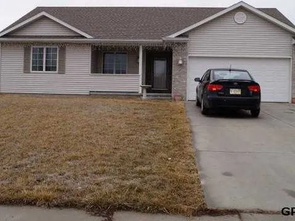 354 N 30th St, Ashland, NE 68003