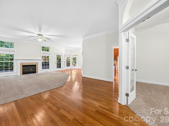 4th image of 9325 Brown Gelly Dr