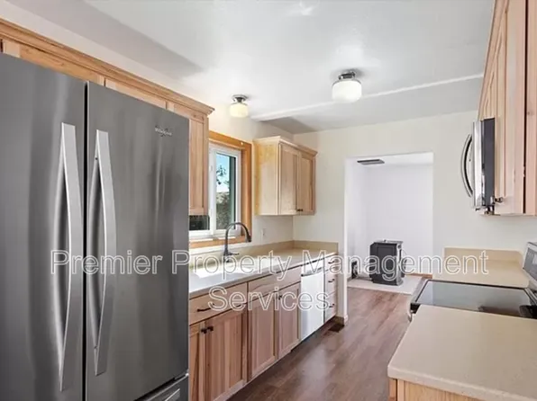 300 Aristocrat Dr, Billings, MT 59105