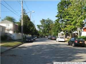 3rd image of 310 Craig Ave