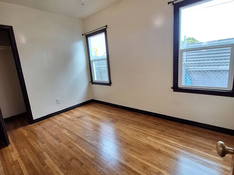 3741 S. Arlington Ave — Photo 15