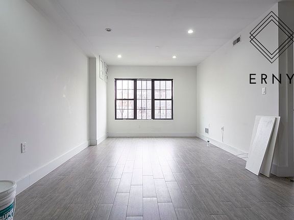 3rd image of 955 Lafayette Ave #2G
