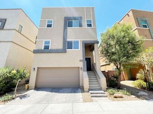 10520 Shiny Skies Dr, Las Vegas, NV 89129