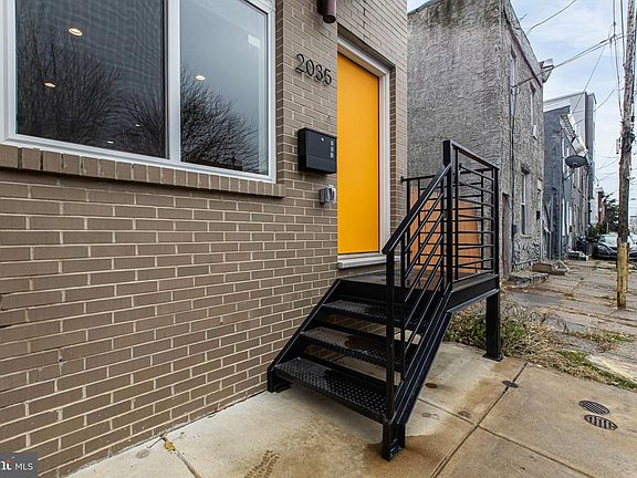5th image of 2035 N Orianna St