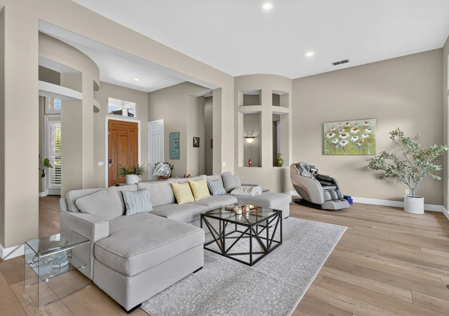 Stunning Lincoln Hills Home In Sun City Del Webb — Photo 3
