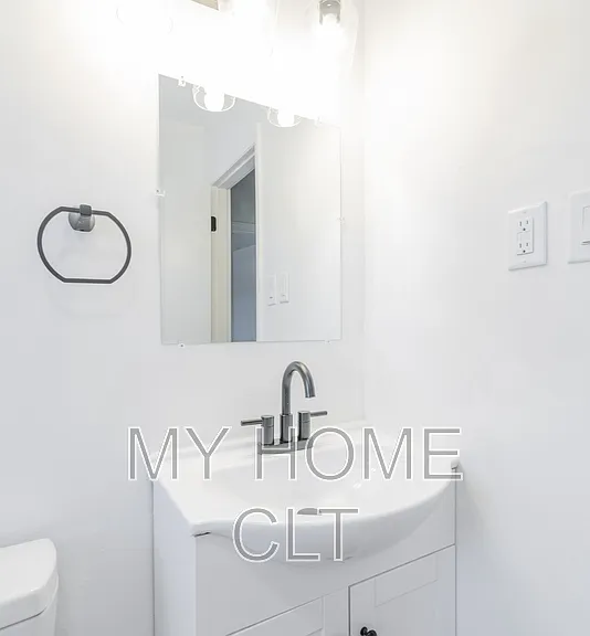 931 Cantwell St #1 — Photo 20