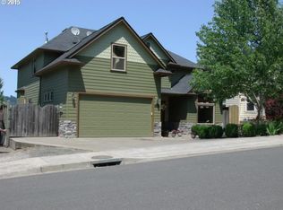 3424 Ambleside Dr, Springfield, OR 97477