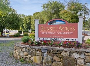 25 Garden Ln, Plainville, MA 02762