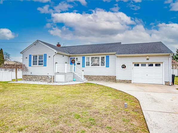 1477 6th Street, West Babylon, NY 11704