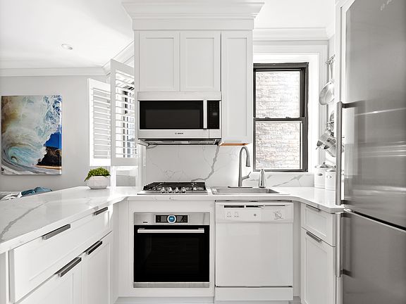 4th image of 448 E 84th St APT 3C